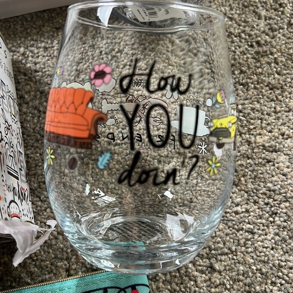 NWT Friends Themed Gifts - one price for ALL items! - Picture 6 of 10